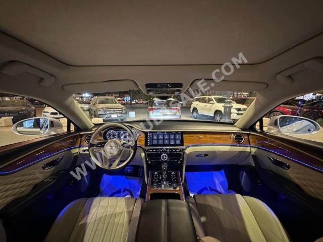 2020 بنتلي كونتيننتل فلاينج سبير