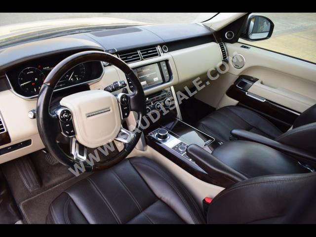 2015 لاند روفر رينج روفر فوج سوبر تشارج