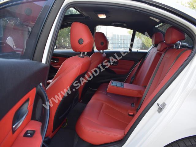 2013 BMW 3 Series 320i