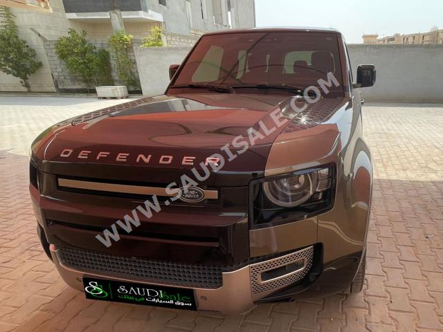 2021 لاند روفر ديفيندر اكس