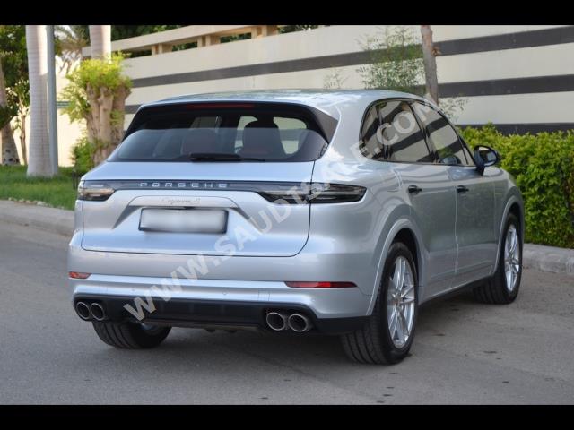 2019 بورش كايين اس