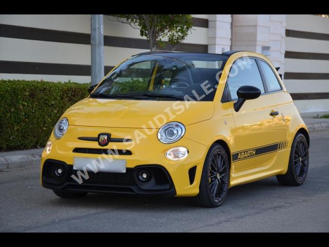 2022 فيات ابارث 595 كومبيتزيون