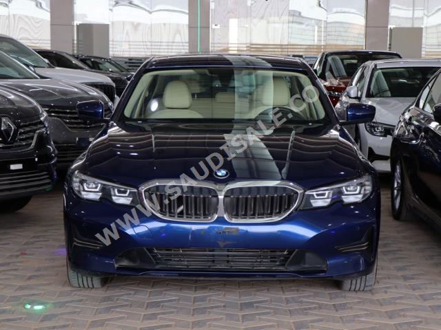 2021 بي ام دبليو الفئة الثالثة 320 أي