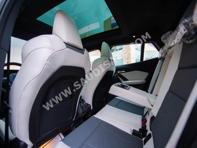 2024 بي ام دبليو الفئة اكس 2