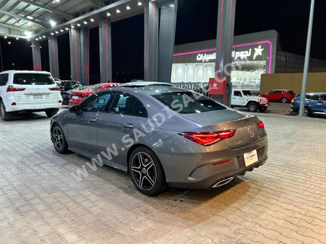 2020 مرسيدس - بنز سي إل أي 200