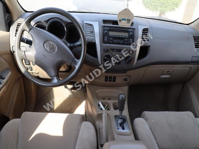 2011 تويوتا فورشنر