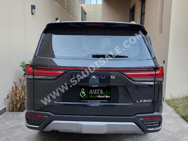 2022 لكزس إل إكس 600 في أي بي