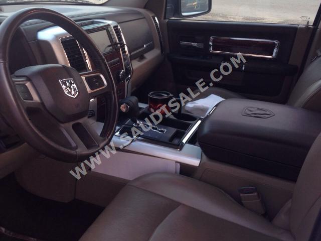 2010 دودج رام