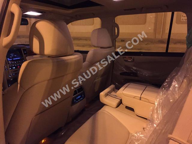2014 Lexus LX 570