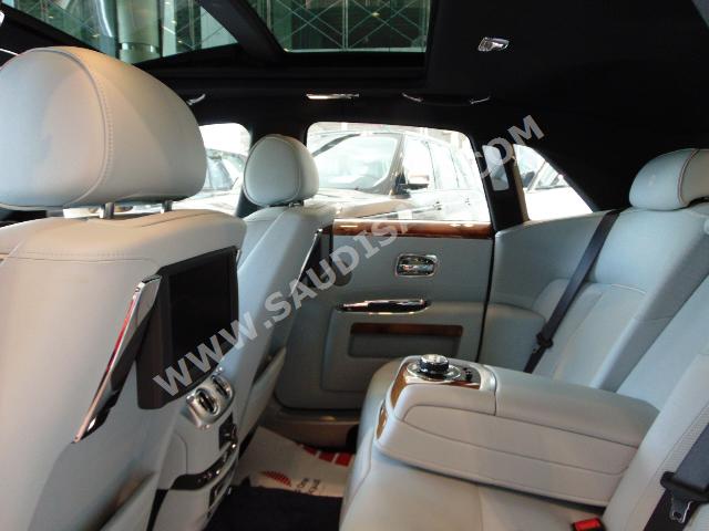 2014 رولز رويس قوست