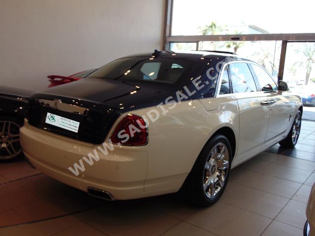 2014 رولز رويس قوست