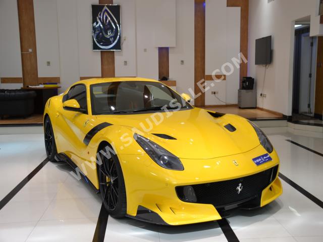 2016 Ferrari F12 TDF