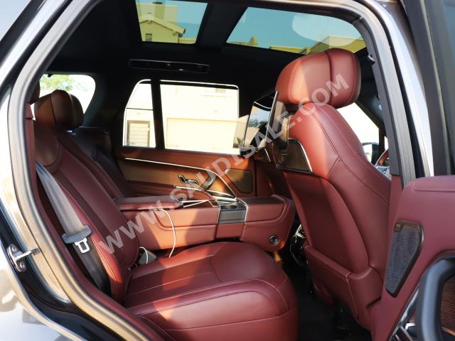 2022 لاند روفر رينج روفر اوتوبيوغرافي