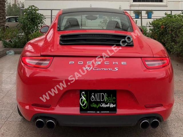 2015 بورش 911 كاريرا