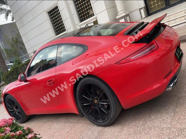 2015 بورش 911 كاريرا