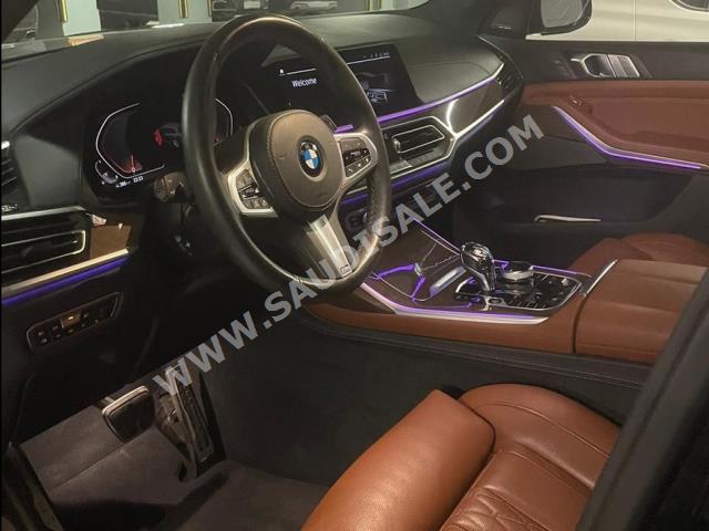 2020 بي ام دبليو الفئة اكس 7