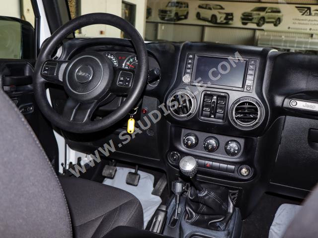 2016 جييب رانجلر سبورت