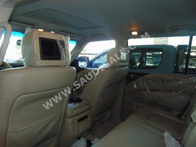 2013 Nissan Patrol LE