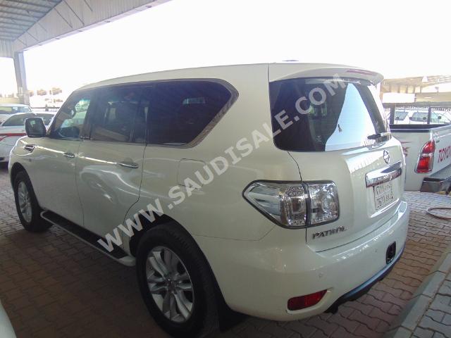 2013 Nissan Patrol LE