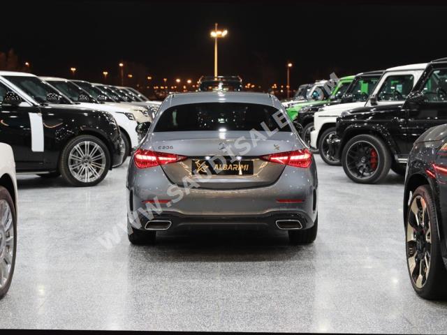 2022 مرسيدس - بنز سي 200