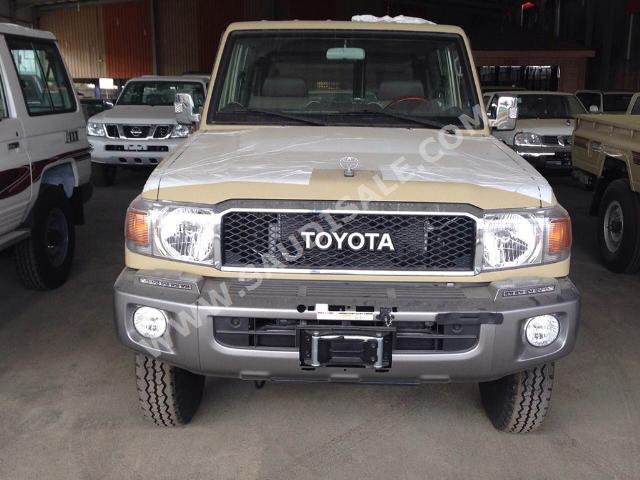 2015 تويوتا لاند كروزر ربع