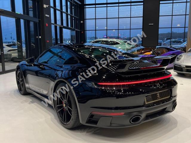 2023 بورش 911 كاريرا جي تي اس