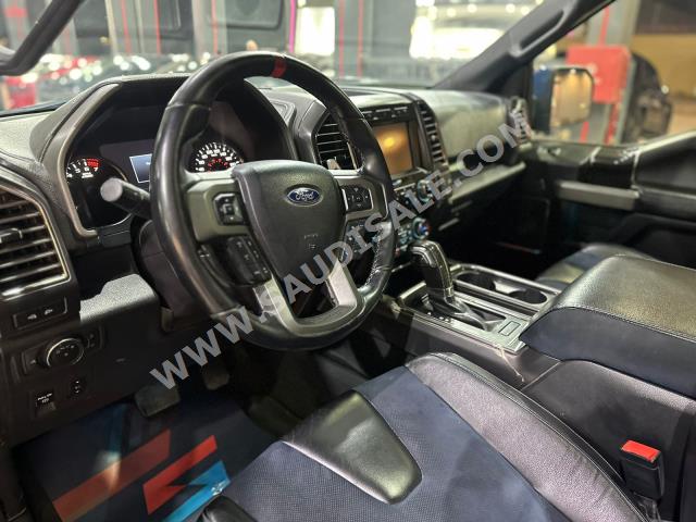 2020 فورد اف 150 رابتور