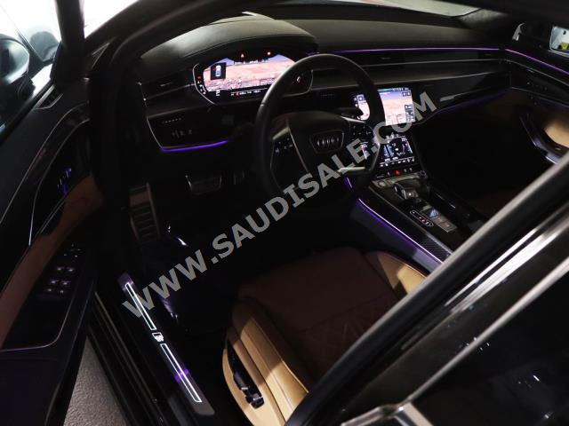 2020 Audi S8