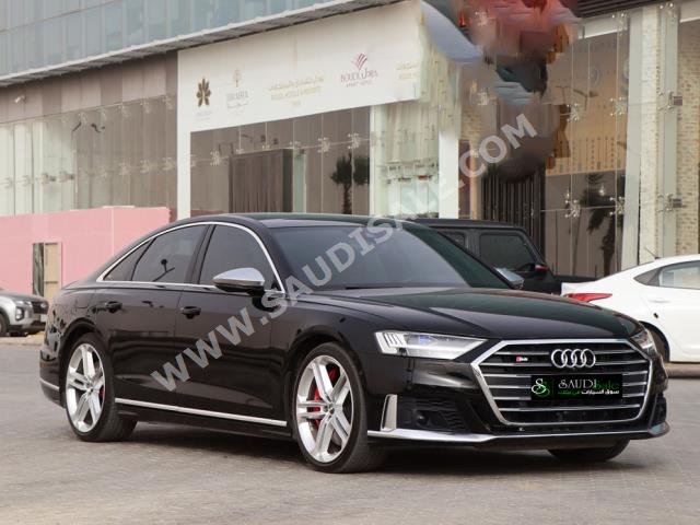 2020 Audi S8