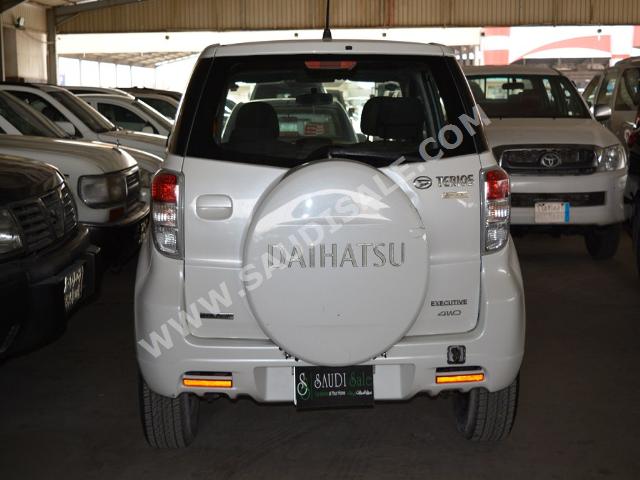 2012 دايهاتسو تيريوس