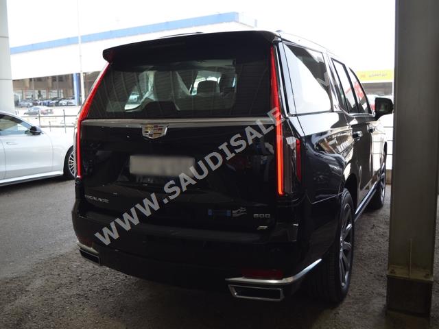 2021 كاديلاك اسكاليد بلاتينيوم