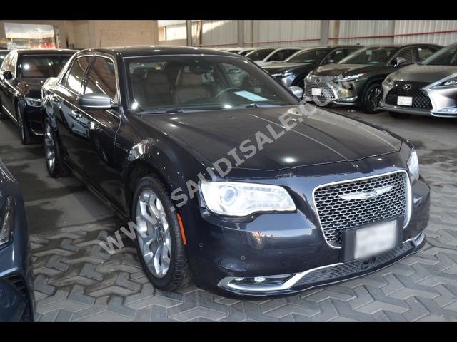 2019 كرايسلر 300 سي