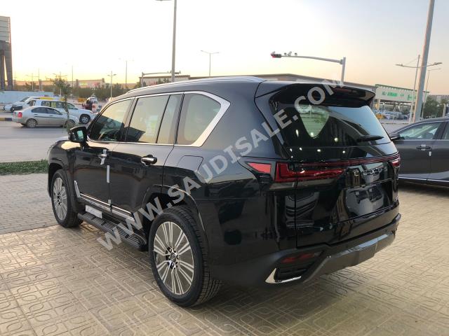 2024 لكزس إل إكس 600