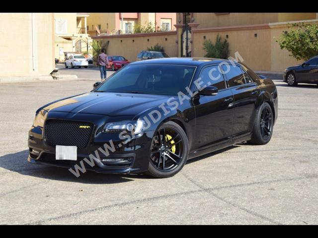 2014 كرايسلر 300 سي