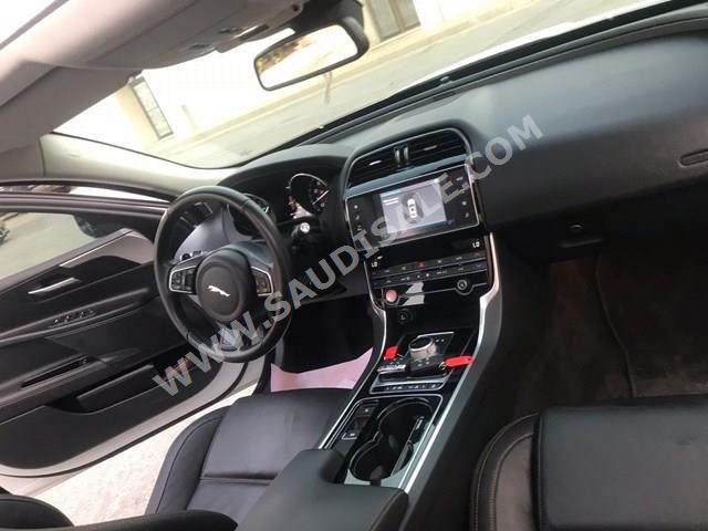 2016 Jaguar XE