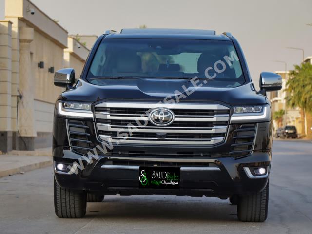 2023 تويوتا لاند كروزر في اكس
