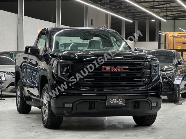 2023 GMC Sierra Elevation