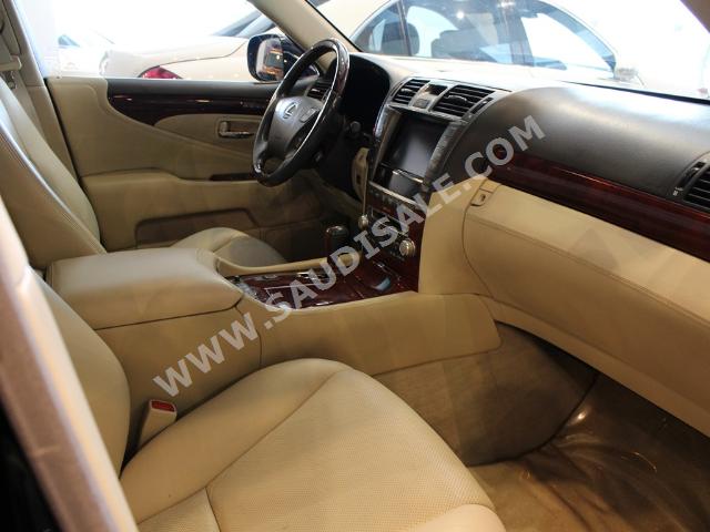 2010 Lexus LS 460 L