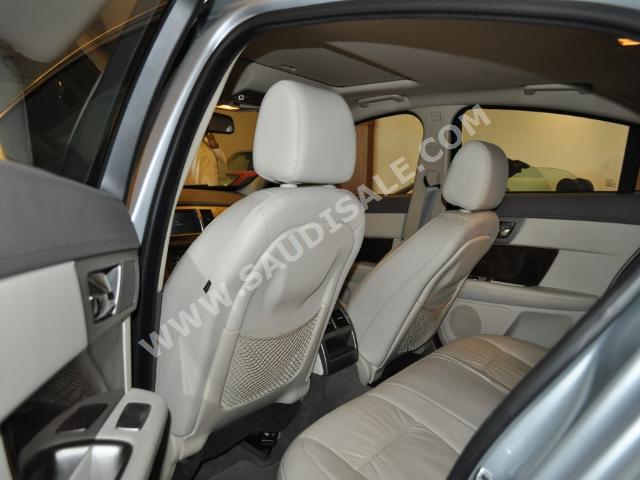 2009 Jaguar XF