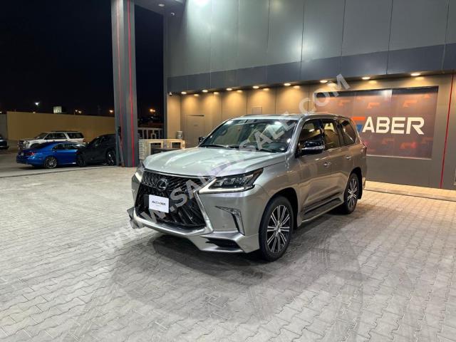 2018 لكزس إل إكس 570