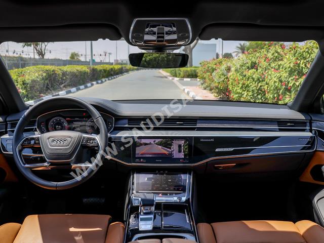 2023 اودي اي 8 ال اس لاين