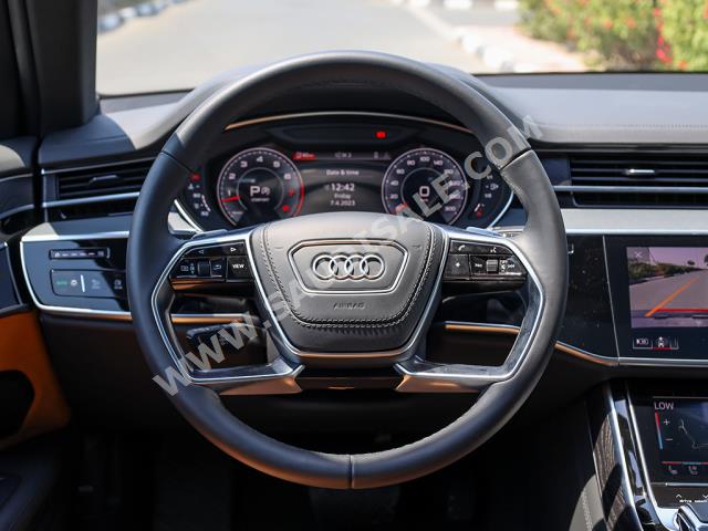 2023 اودي اي 8 ال اس لاين