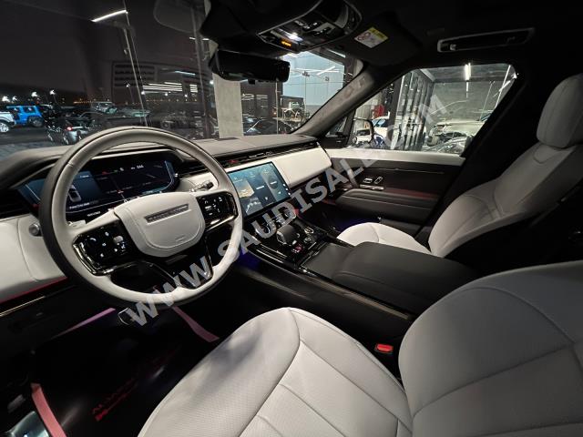 2023 لاند روفر رينج روفر سبورت فيرست اديشن