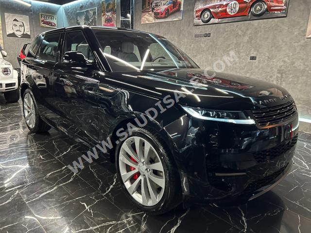 2023 لاند روفر رينج روفر سبورت فيرست اديشن