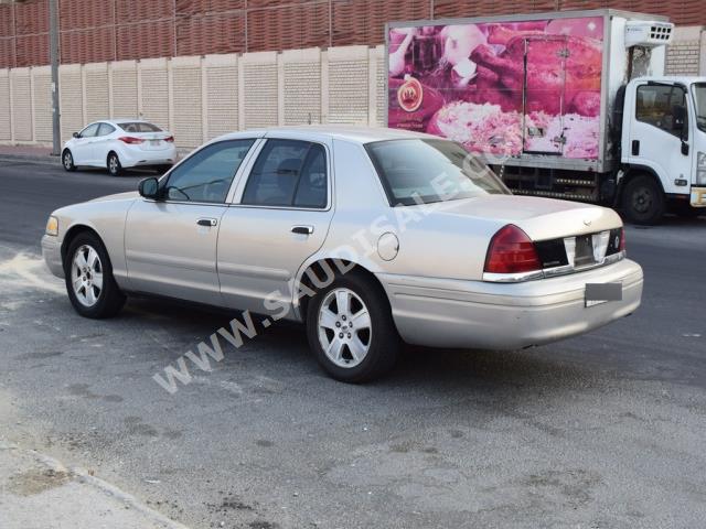 2008 فورد كراون فكتوريا