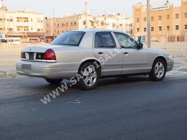 2008 فورد كراون فكتوريا