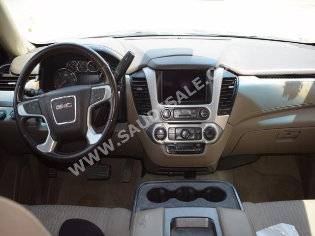 2015 GMC Yukon SLE