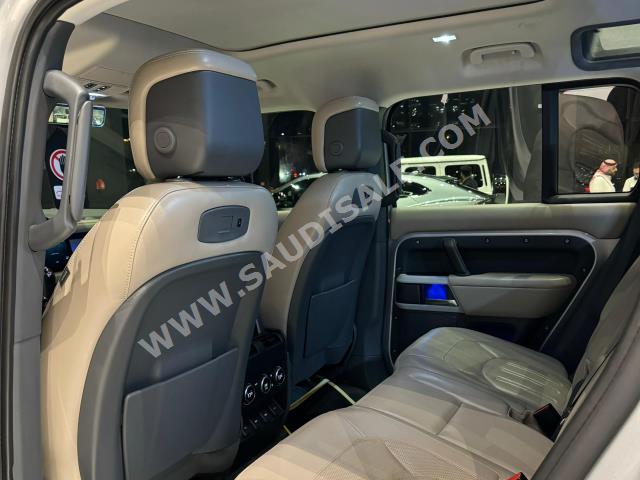 2020 لاند روفر ديفيندر اتش اس اي