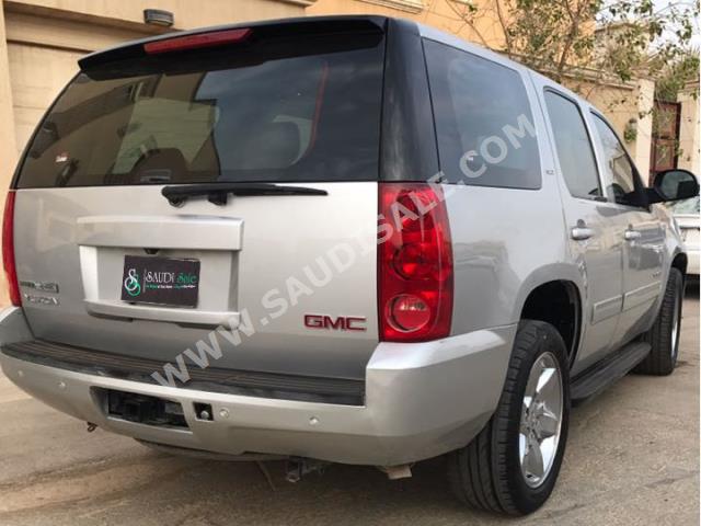 2012 GMC Yukon SLT
