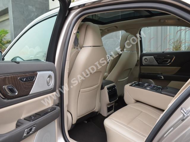 2018 Lincoln Continental